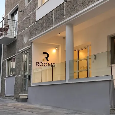 Aparthotel - Unique Staying In Centre 2*