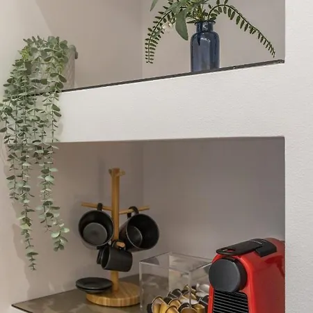 Aparthotel - Unique Staying In Centre 2*