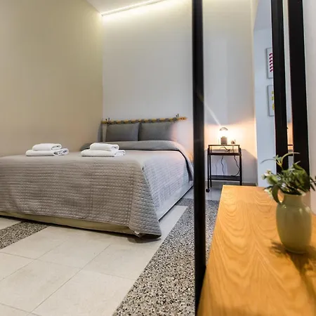 Aparthotel - Unique Staying In Centre