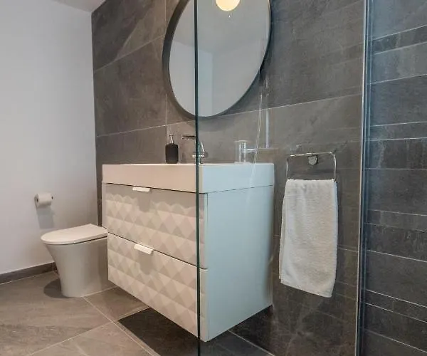 Apartmanhotel - Unique Staying In Centre Paphos