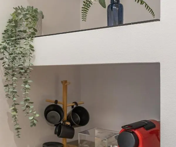 Apartmanhotel - Unique Staying In Centre 3*