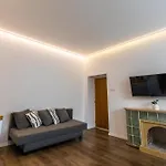 - Unique Staying In Centre Aparthotel
