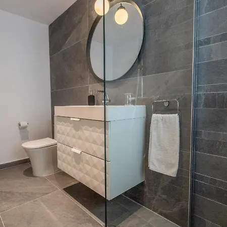 Апарт-отель - Unique Staying In Centre Пафос