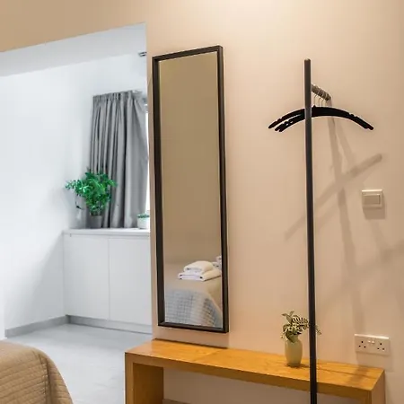 - Unique Staying In Centre Aparthotel 3*