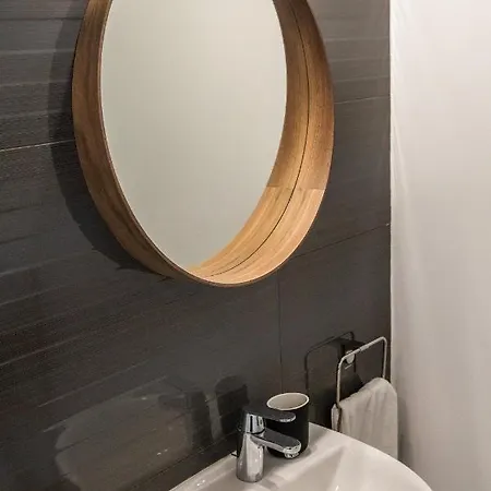 - Unique Staying In Centre Апарт-отель Пафос