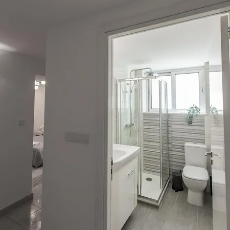 - Unique Staying In Centre 3* Paphos