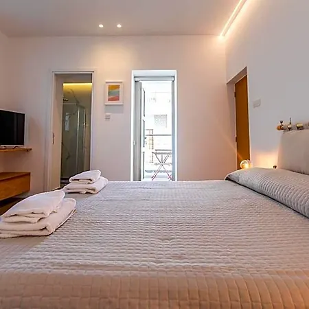 - Unique Staying In Centre Апарт-отель 3*