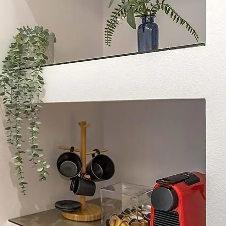 - Unique Staying In Centre Апарт-отель 3*