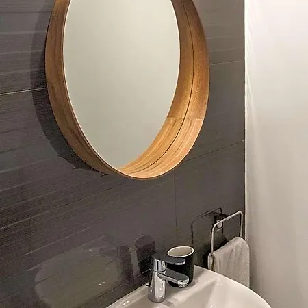 - Unique Staying In Centre Апарт-отель 3*