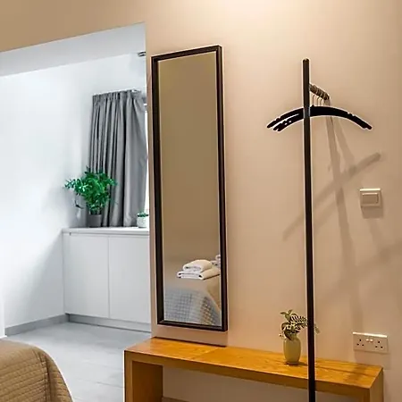 Апарт-отель - Unique Staying In Centre Пафос