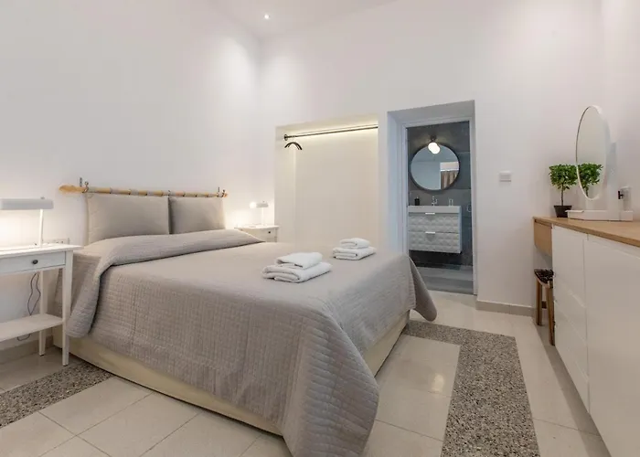 Ξενοδοχείο με διαμερίσματα - Unique Staying In Centre 3*