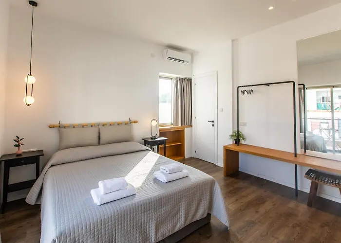 - Unique Staying In Centre