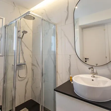 - Unique Staying In Centre Pafos