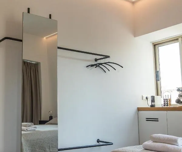 - Unique Staying In Centre 3* Paphos